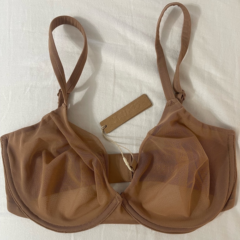 NWT SKIMS mesh underwire bra (Sienna color)🫶🏼